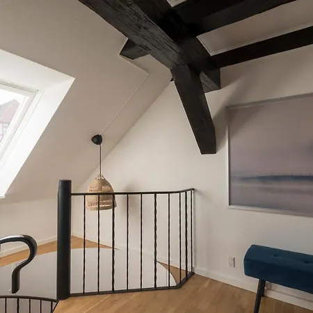 Center Penthouse *
