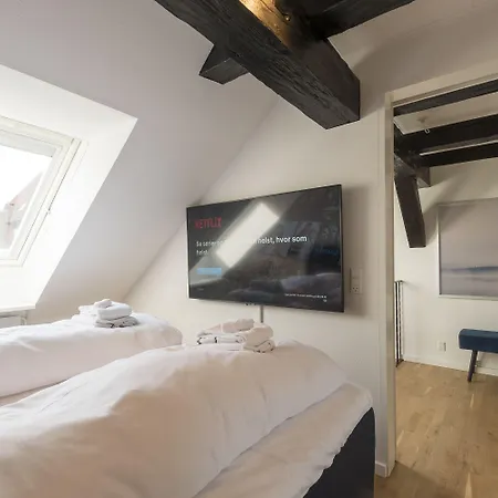 Center Penthouse 公寓式酒店