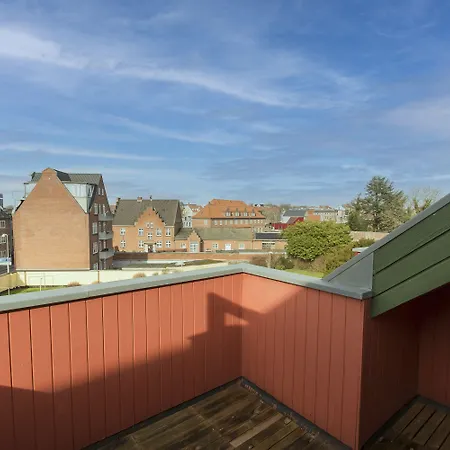 Center Penthouse 公寓式酒店